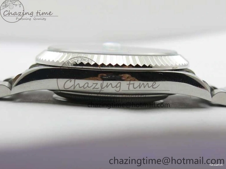 on SS SS Dial Day-Date Dial Green 904 New Markers Bracelet A2836 228239 Version BP 40mm President Stick 0313